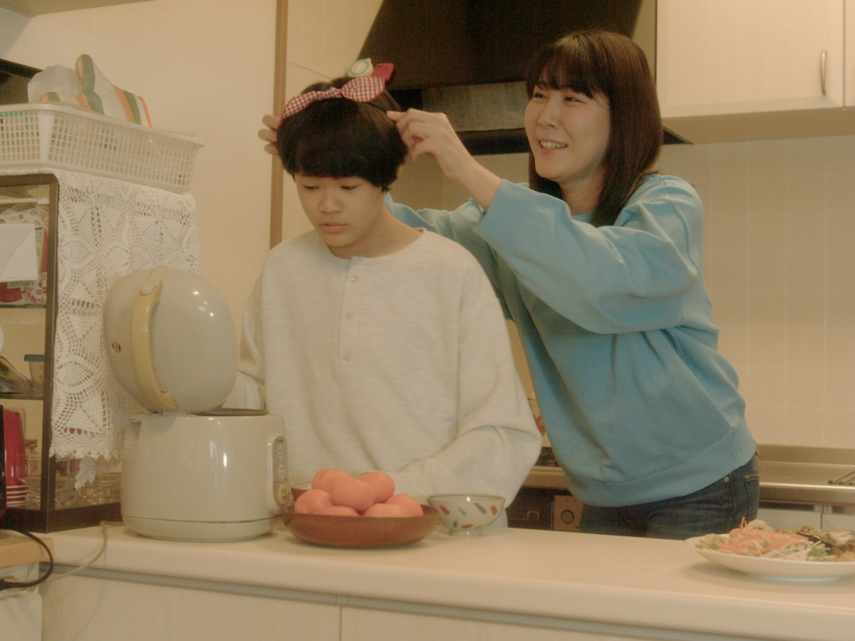 トランスジェンダーがタイムスリップ!?　コメディ映画『となりのとらんす少女ちゃん』11.7公開決定