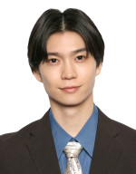 ドラマ『お前のほうからキスしてくれよ』に出演する小林佑亮役の木津つばさ