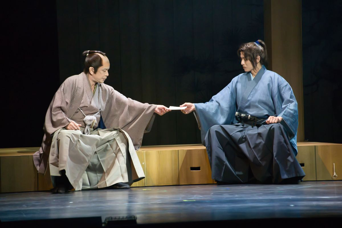 新木宏典主演『てらこや青義堂 師匠、走る』開幕！　笑いもアクションもたっぷり“夏休みにぴったり”な作品に