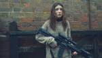 映画『シェルター』場面写真　少女ジェシー役を演じるボディ・レイ・ブレスナック