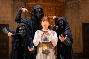 スタジオツアー東京、初の“ナイトツアー”が開催決定！　戦闘シーンを彷彿させるライブパフォーマンスも実施