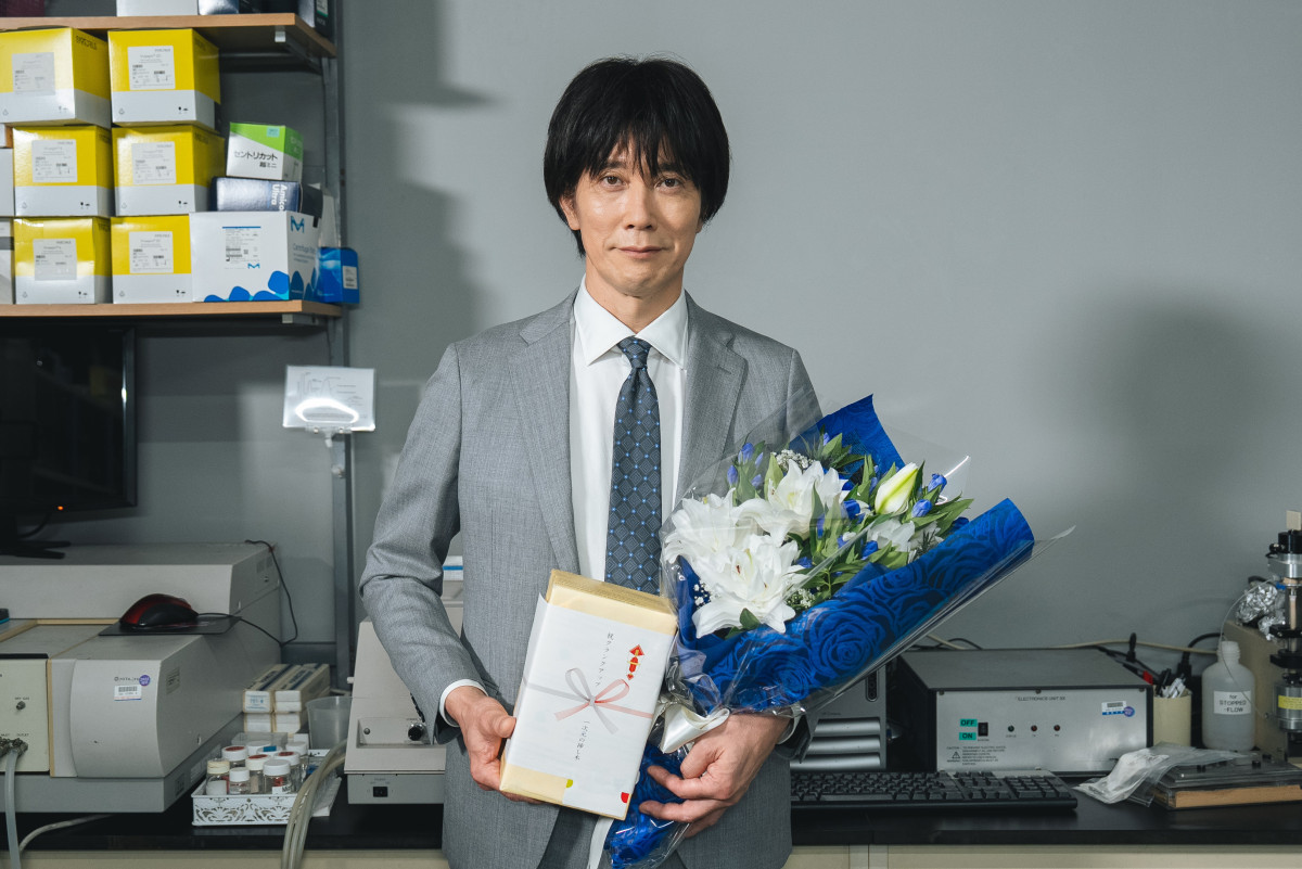 『一次元の挿し木』白石聖、堀田真由、鈴木保奈美、佐々木蔵之介がクランクアップ「諦めずに飛び込んでみて本当によかった」