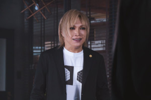 ドラマ『ブラックトリック～裁きを操る弁護人～』鬼龍院翔の場面カット
