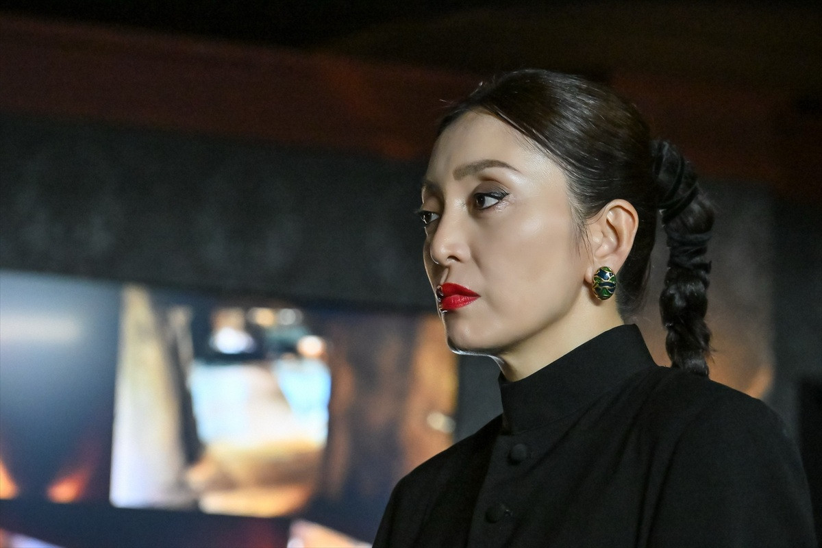 『VIVANT』“野崎”阿部寛＆ドラム再会にネット感動→野崎餓死!?のピンチに悲痛の声も「心配で寝れない」「大丈夫だよね？」