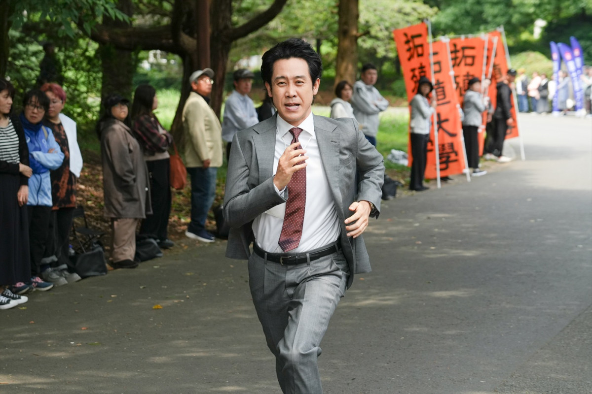 大泉洋主演『俺たちの箱根駅伝』第1話場面写真解禁　“箱根駅伝”を巡る熱き闘いが動き出す！