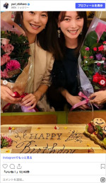 蛯原友里、双子の妹・蛯原英里と誕生日報告　※「蛯原友里」Instagram