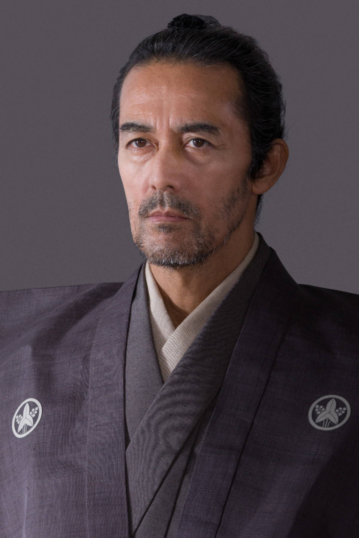 山崎賢人主演『腹をくくって』サムライ姿を一挙解禁！　第2弾キャストに仲村トオル、原田知世ら決定