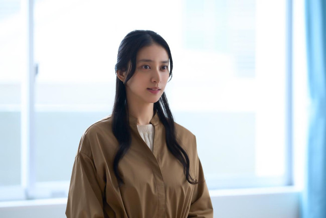 映画『殺人の門』に出演する武井咲
