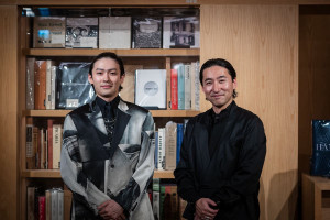 写真集『HAMLET』発売記念トークイベントに登壇した（左から）市川染五郎、中里唯馬