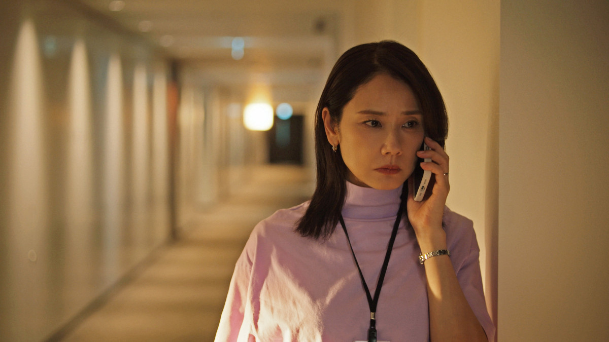 話題の夜ドラ『会社員』吉田羊、“パワハラシーン”は「脚本を読んで最も背筋の凍るシーンでした」