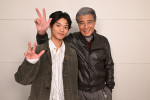 映画『３ミリの恋』に出演する（左から）黒川想矢、舘ひろし