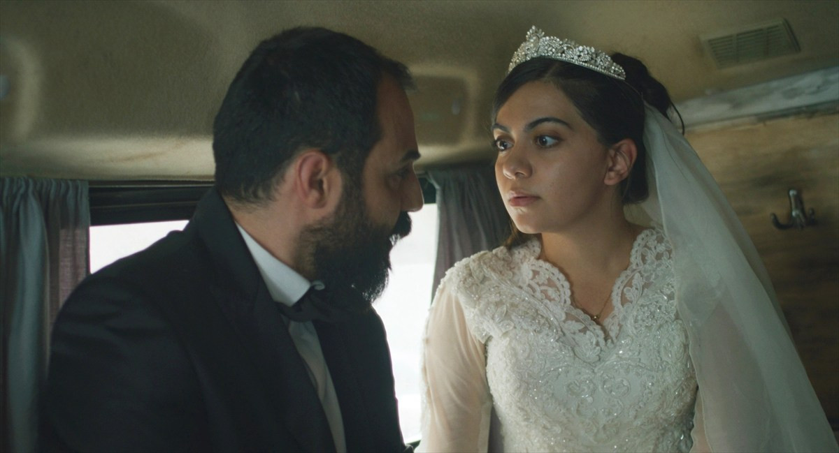 アカデミー賞仏代表『シンプル・アクシデント／偶然』5.8公開決定！　ユーモアと緊迫感が交差する場面写真も解禁