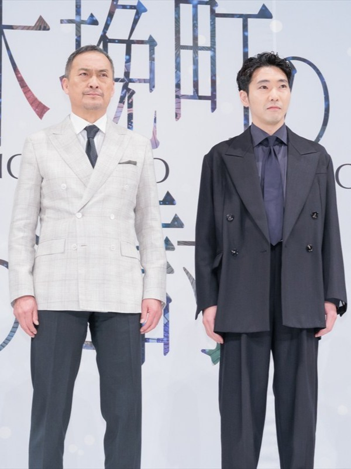 なにわ男子・長尾謙杜、母親を演じた沢口靖子をエスコート！　沢口「ほっぺが白くてプクプクッとしたところが似てる」