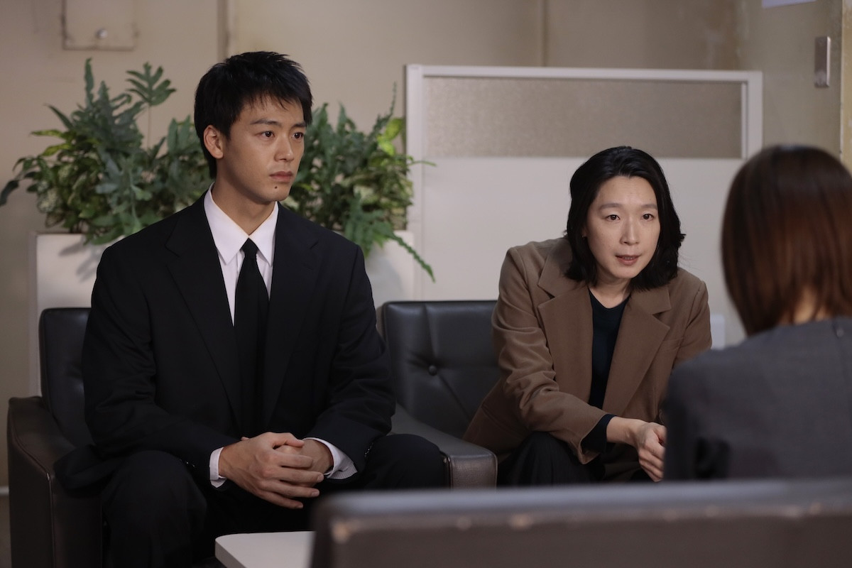 『再会』初回 “淳一”竹内涼真＆“万季子”井上真央、運命の対面→予想外の展開にあ然「まさか」「タップ…？」