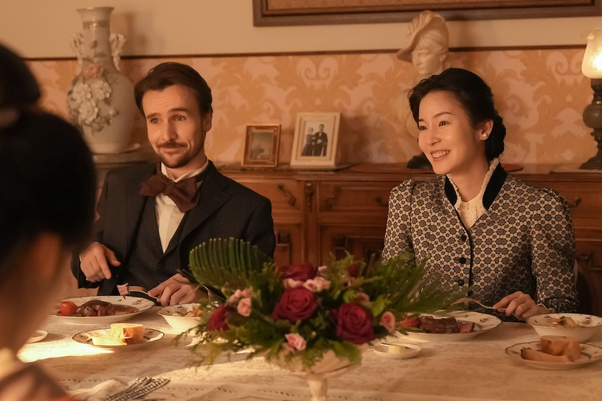 明日の『ばけばけ』“ヘブン”トミー・バストウ、“トキ”高石あかりに英語学習の再開を提案