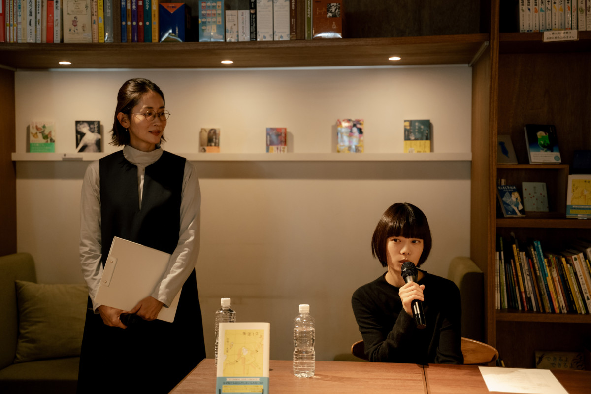 『冬のなんかさ、春のなんかね』第4話　“文菜”杉咲花、売れっ子小説家の元カレと再会