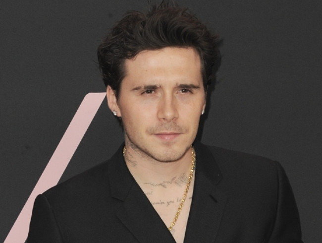 ブルックリン・ベッカム、確執の父に捧げたタトゥーをカバー