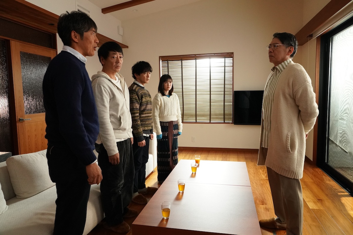 『ラムネモンキー』第5話 “雄太”反町隆史たち、レンタルビデオ店の元店主と再会　驚きの事実を告げられる