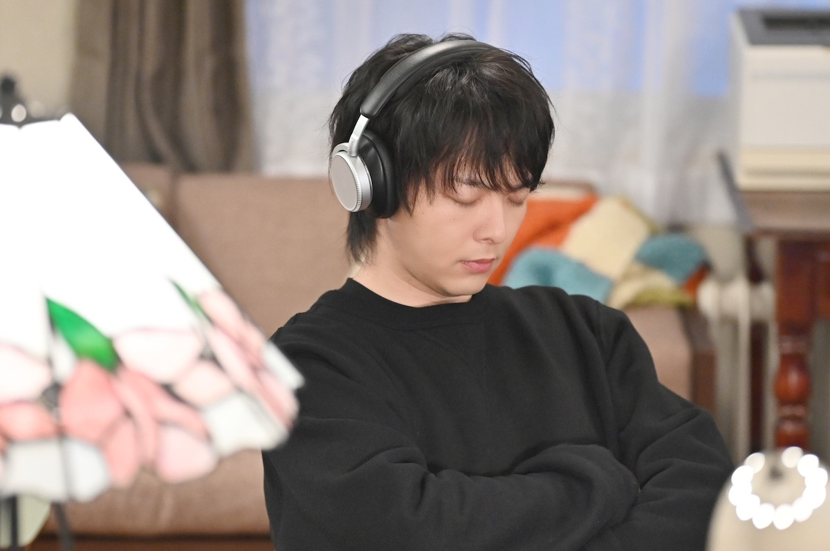 『DREAM STAGE』“吾妻”中村倫也、まさかの移動手段で登場　ネット騒然「絵になる～」「おもしれー男www」