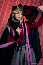 『舞台「鬼滅の刃」其ノ陸 柱稽古・無限城 突入』より童磨（浦井健治）