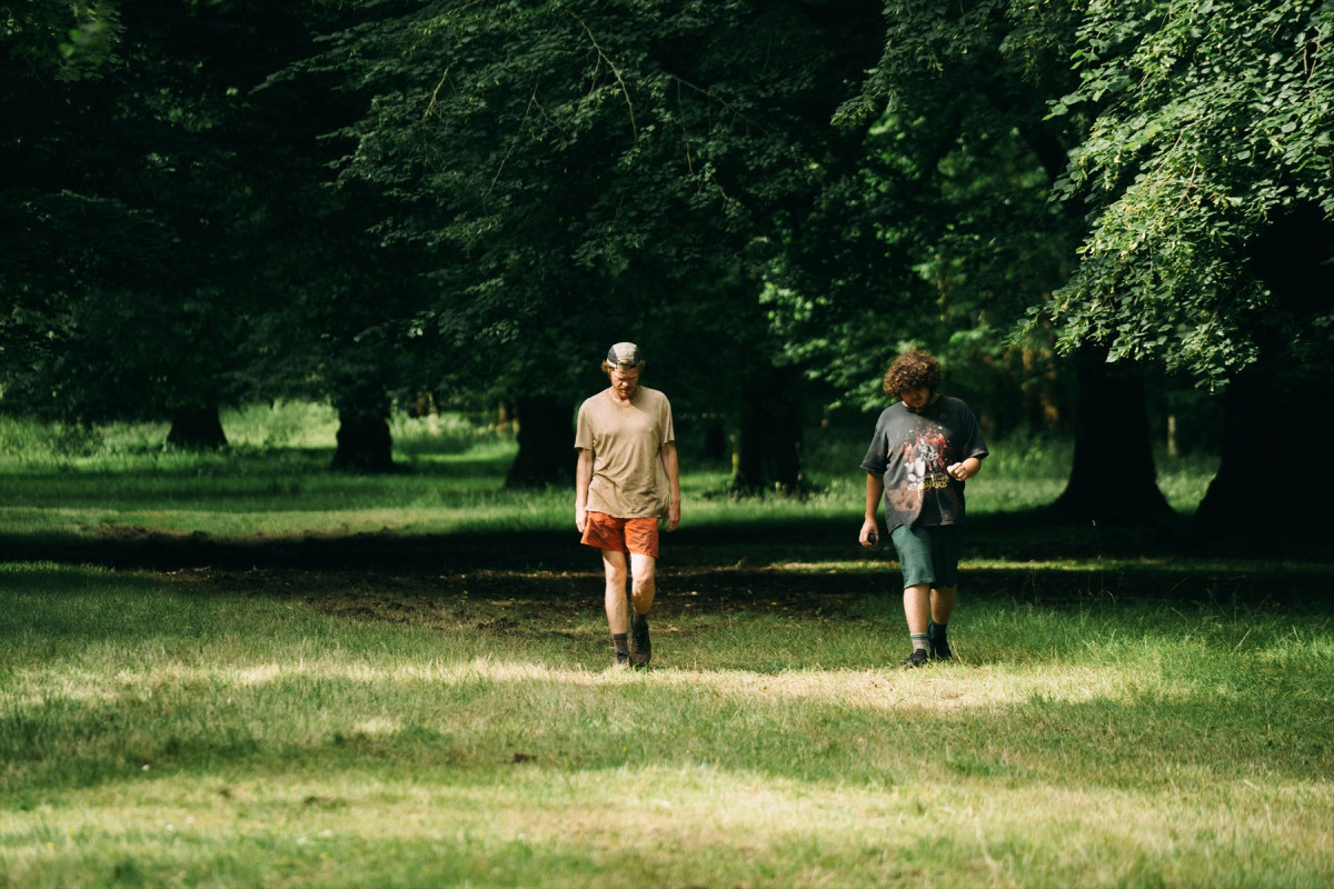 『ブゴニア』誘拐犯コンビの一人にほぼ素人を起用　その演技をエマ・ストーンが絶賛「とにかく素晴らしかった」