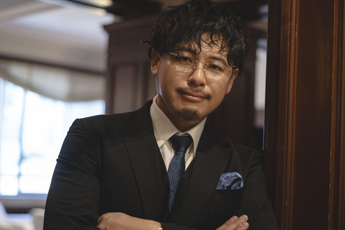 アルコ＆ピース平子祐希が醸す大人の色気、その“源”を語る「僕は、めちゃくちゃ人のもの」