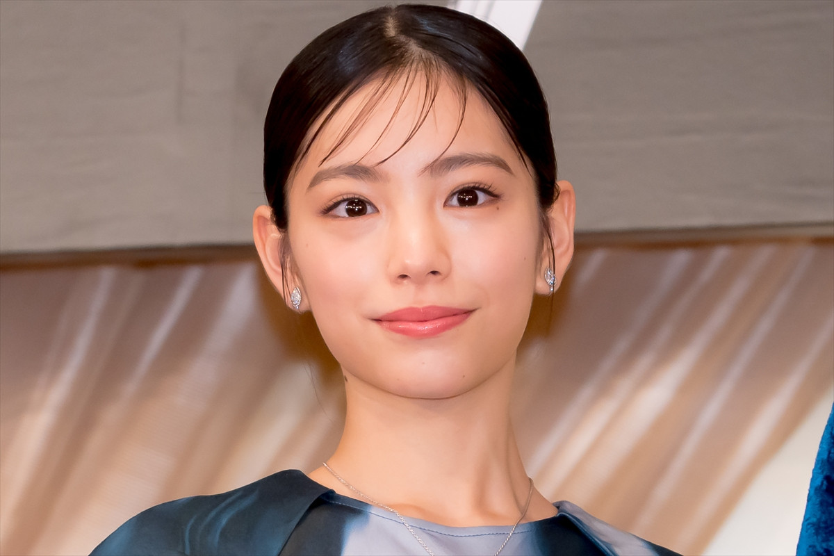 市川染五郎、當真あみと初対面で驚き「後ろが見えるくらいの透明感」