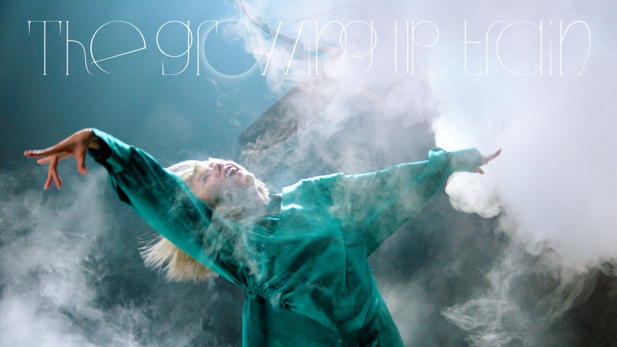 櫻坂46、14thシングル「The growing up train」MVより