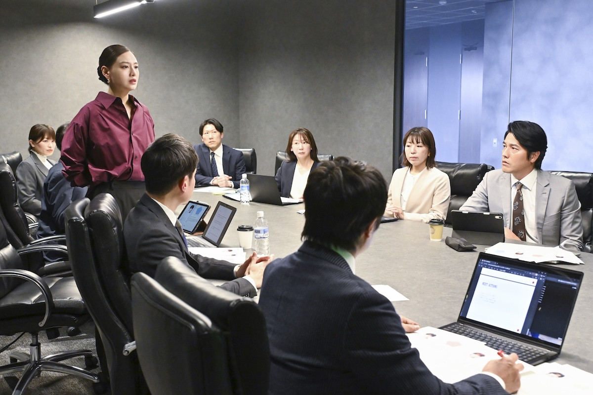 『DREAM STAGE』第8話 “吾妻”中村倫也、過去の疑惑をめぐる悪意に満ちた記事が拡散