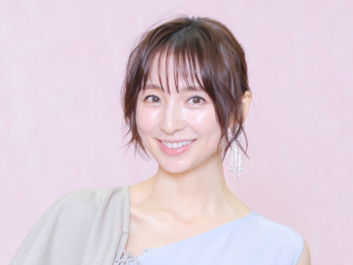 篠田麻里子が40歳、水着姿からかれんな浴衣SHOTまで　インスタ振り返り