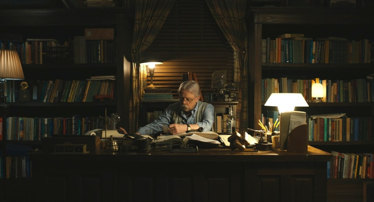 トム・ヒドルストン主演！　スティーヴン・キング原作のミステリー映画『サンキュー、チャック』新場面写真到着