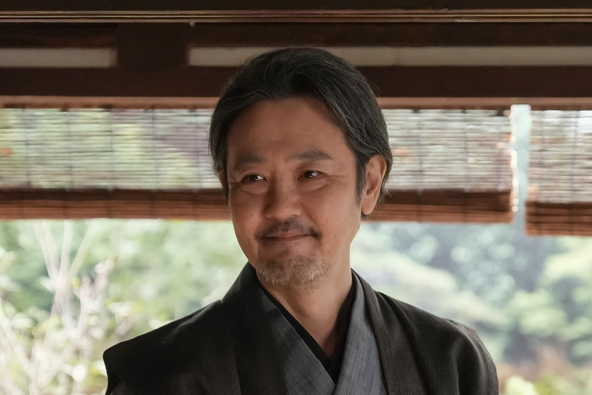 明日の『ばけばけ』“トキ”高石あかり、“ヘブン”トミー・バストウの成功を祈り人形を作りはじめる