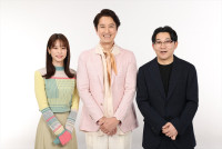 『SUNDAYブレイク.』に出演する（左から）鈴木唯アナウンサー、谷原章介、伊藤俊介（オズワルド）