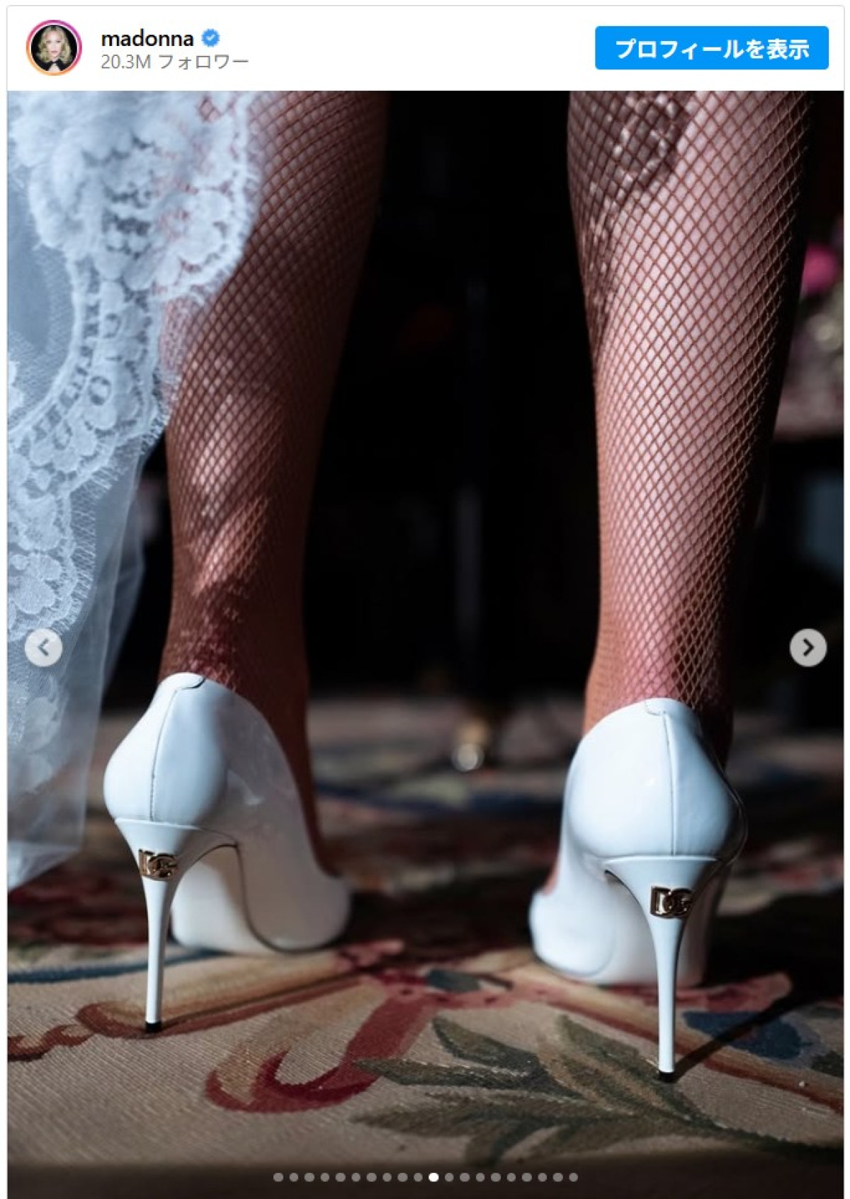 67歳マドンナ、“ライク・ア・ヴァージン”再現のブライダル姿　「美しい」「結婚して」の声