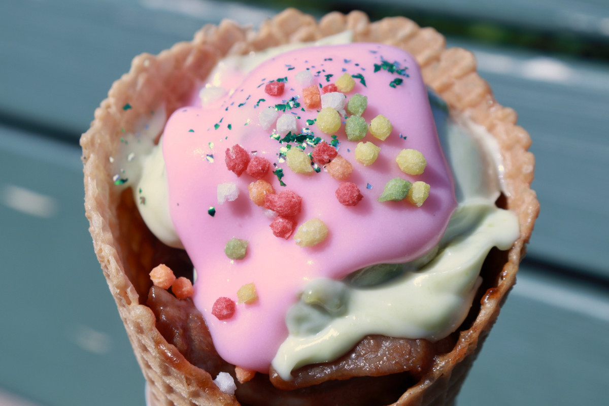 20260309_牛カルビコーン（アボカドマヨネーズ＆マッシュポテト）