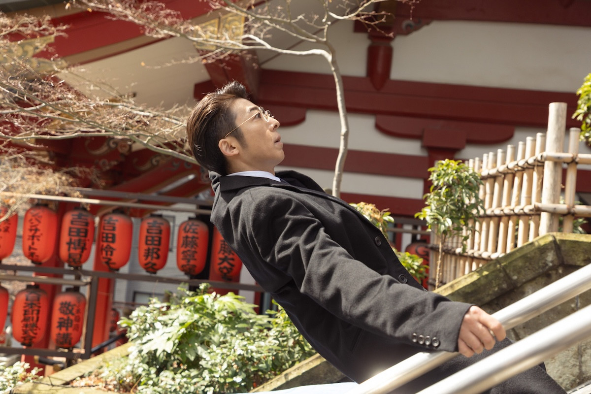 高橋一生が“究極の二役”に挑む！　転生ヒューマンドラマ『リボーン ～最後のヒーロー～』今夜スタート