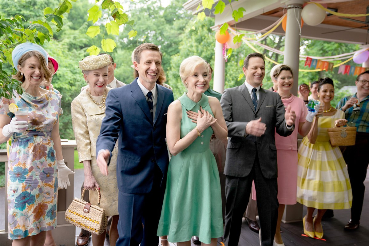 アン・ハサウェイ×ジェシカ・チャステイン『隣人たち』場面写真10点が一挙解禁