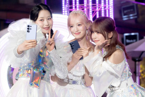NTTドコモpresents“ナイトグラフィーイルミネーション by Galaxy with ME：I”点灯式に登壇したME：I