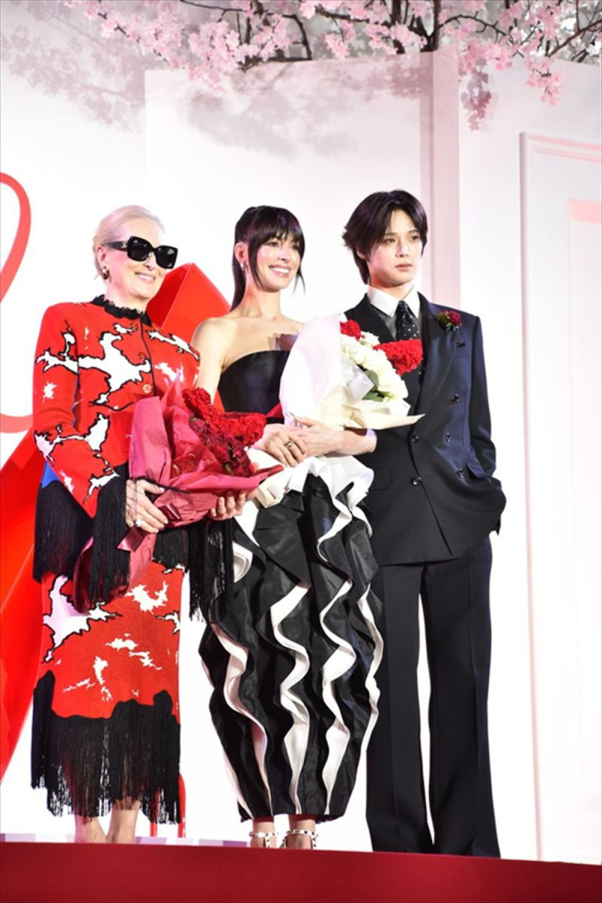 メリル・ストリープ＆アン・ハサウェイ『プラダを着た悪魔』コンビが来日！　&TEAM Kに役者としてのアドバイス