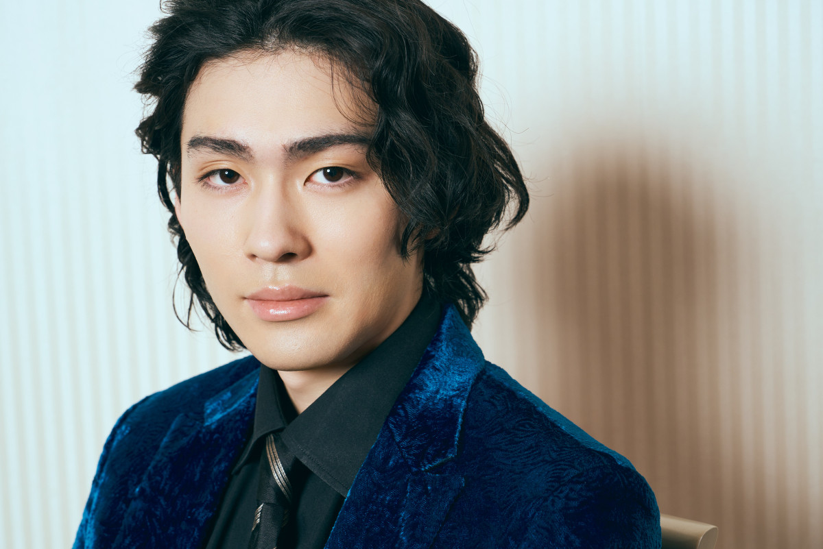 市川染五郎、祖父＆父に続く『ハムレット』挑戦　初舞台の當真あみに送るアドバイスとは？