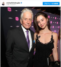 愛娘キャリスの23歳の誕生日を祝福　※「マイケル・ダグラス」Instagram