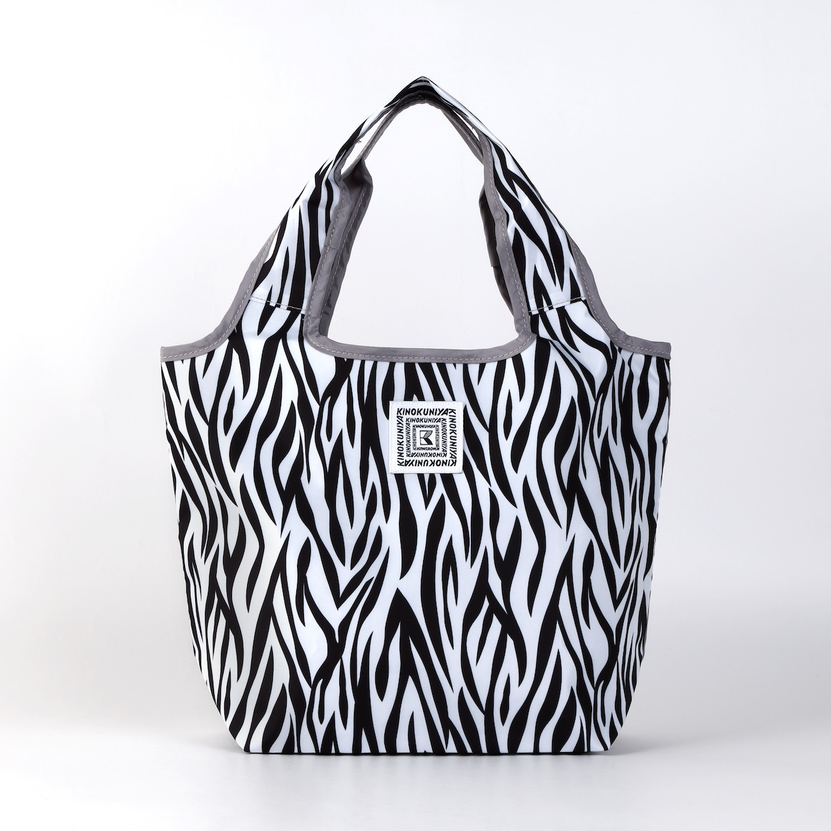 「紀ノ国屋」人気保冷バッグに“初のスモールサイズ”が登場！　アニマル柄全3色を用意