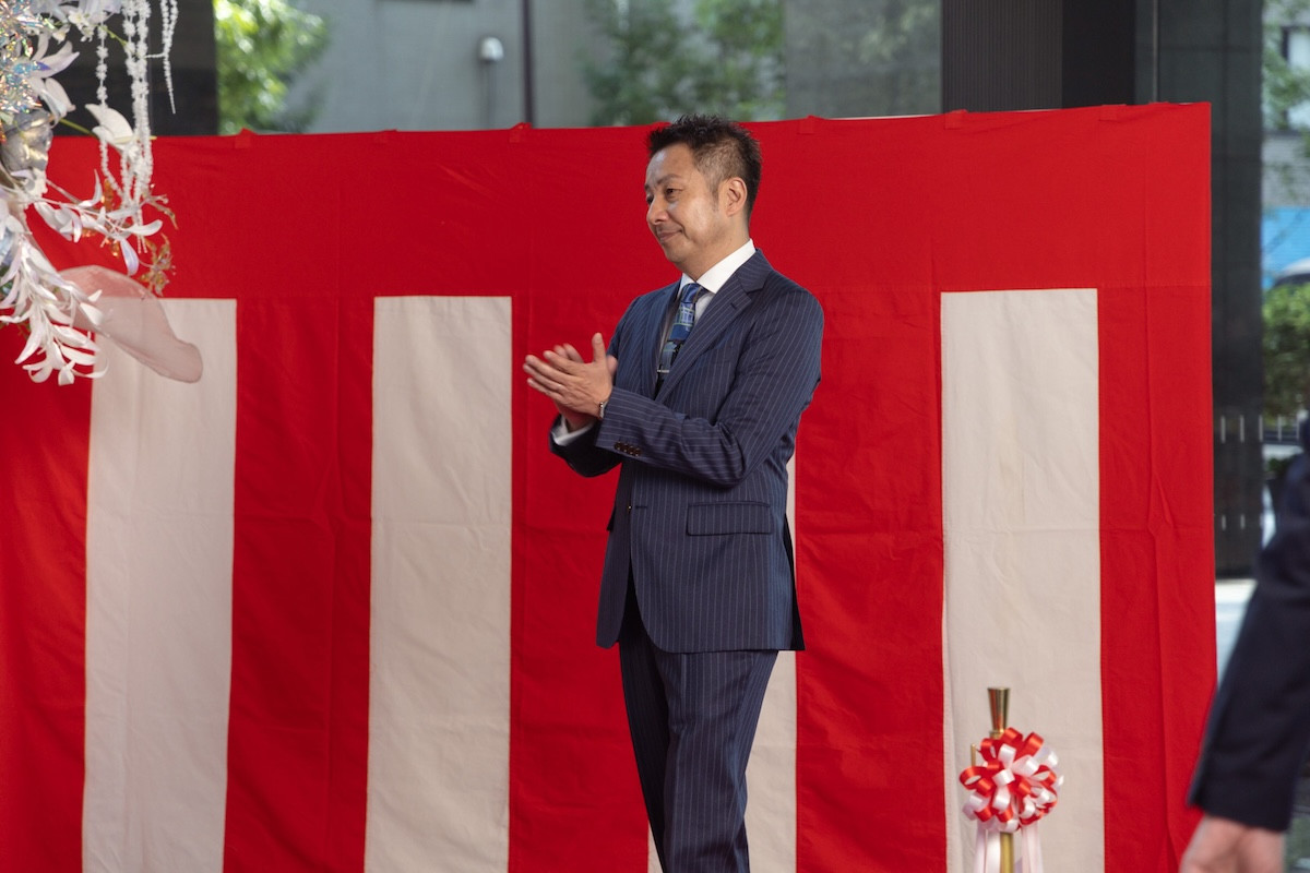 高橋一生が“究極の二役”に挑む！　転生ヒューマンドラマ『リボーン ～最後のヒーロー～』今夜スタート