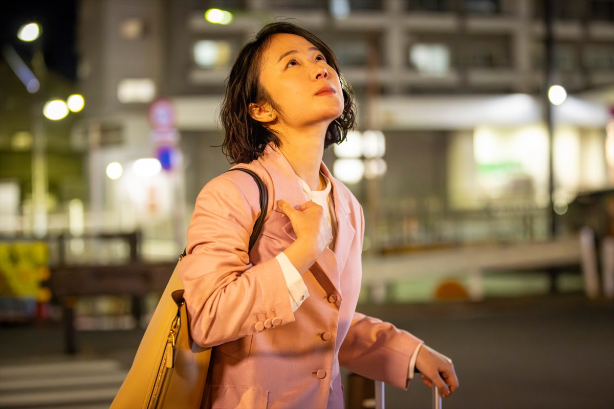 黒木華×野呂佳代共演『銀河の一票』力みなぎるメインビジュアル解禁！　第1話の場面写真も到着