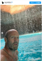 子どもたちとの豪華バカンス写真を公開　※「ジェイソン・ステイサム」Instagram