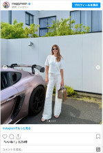 ポルシェに乗るマギーがカッコいい！　※「マギー」Instagram