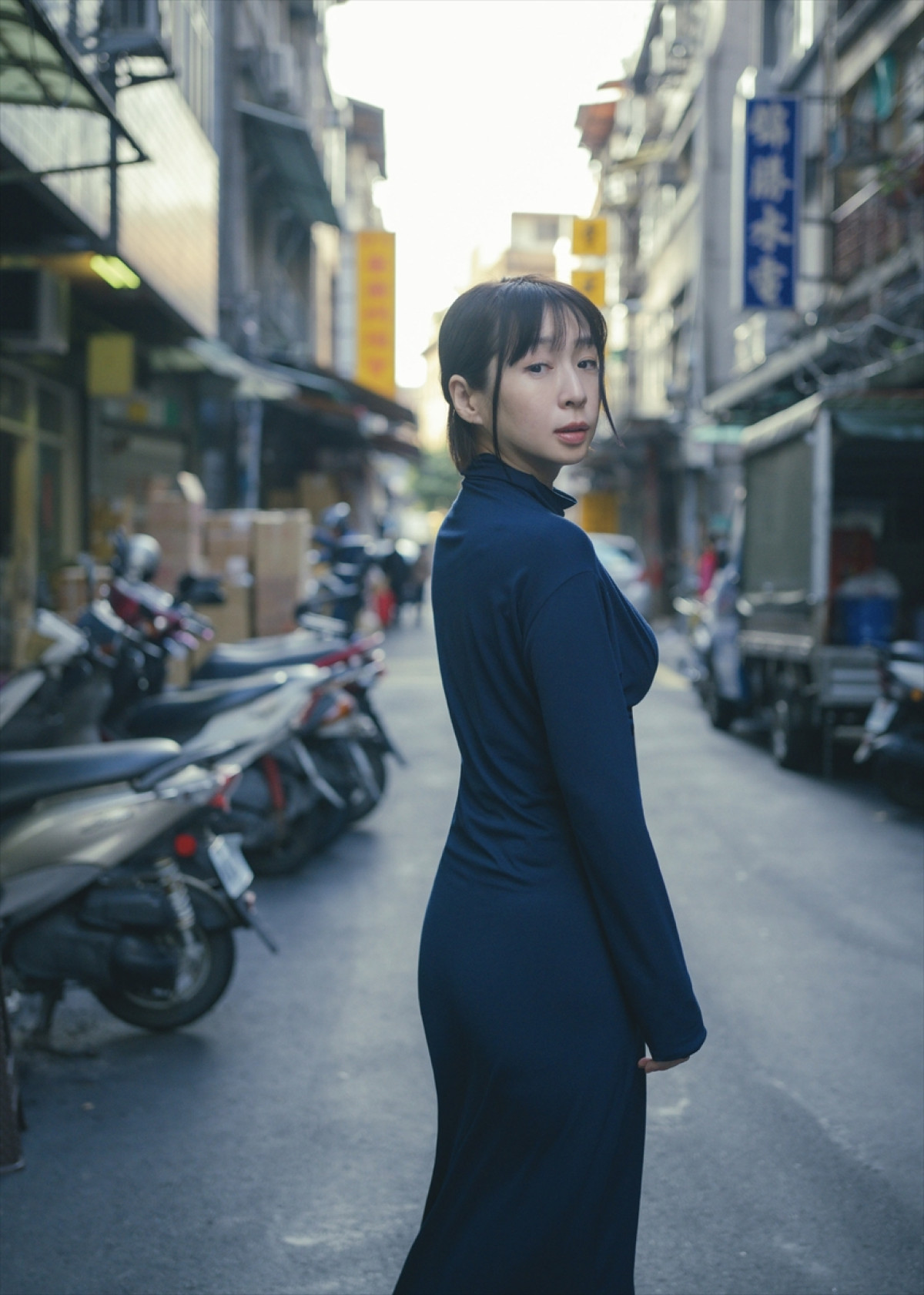 酒井若菜、13年ぶりに写真集発売　デビュー30周年記念日の7.1リリース