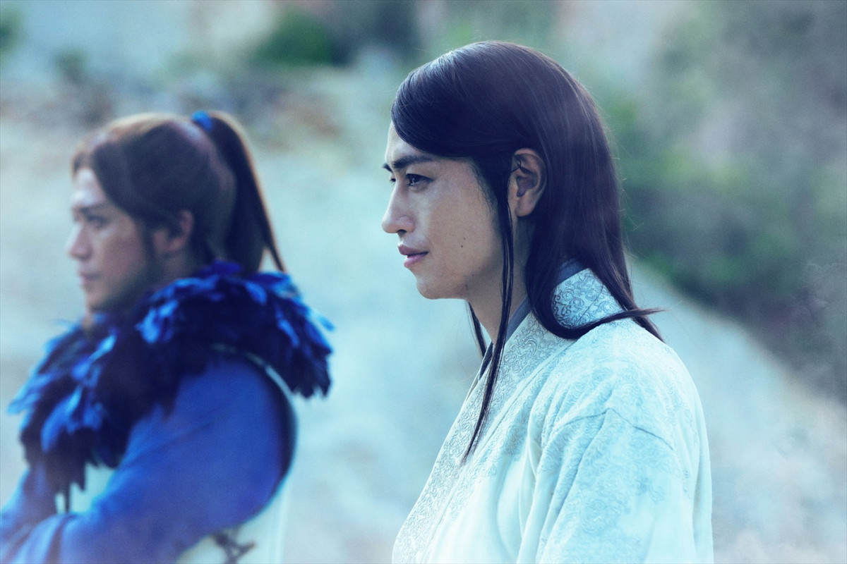山崎賢人主演『キングダム 魂の決戦』新章を象徴する場面写真12点一挙解禁