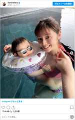 原史奈、1歳我が子とプール！　※「原史奈」Instagram