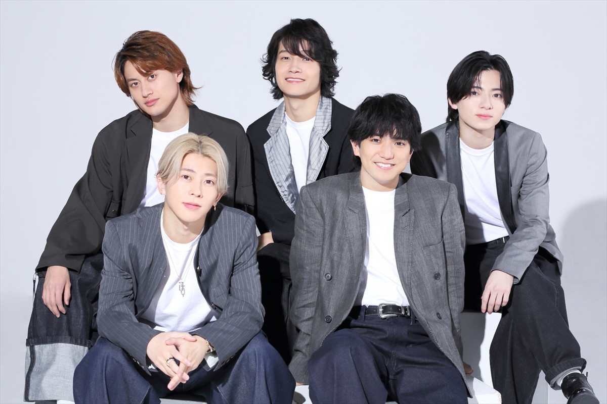 （前列左から）末澤誠也、正門良規、（後列左から）小島健、佐野晶哉、西村拓哉